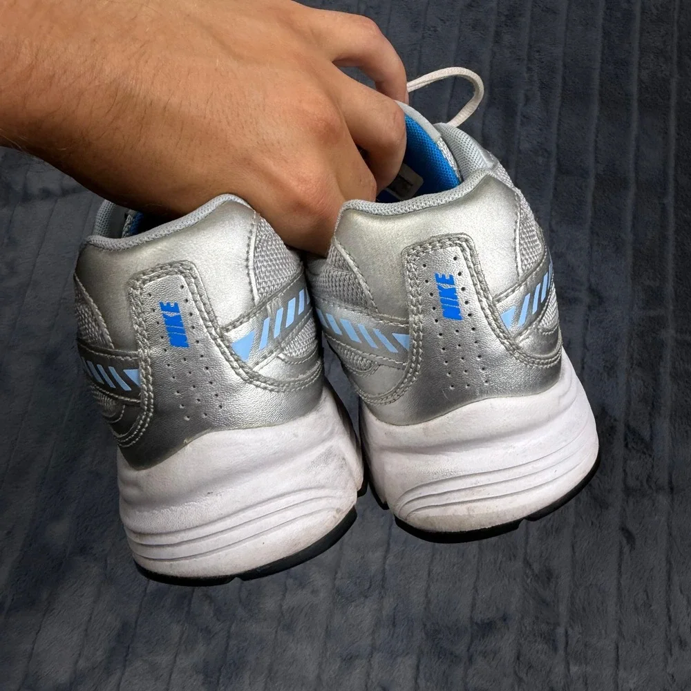 Nike Initiator Running Shoes Women 10 Silver Blue 395663-001 Y2K Dad Shoe
